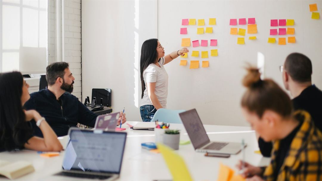 Chuyên gia tư vấn kế hoạch và chiến lược biên tập nội dung website cho chủ doanh nghiệp